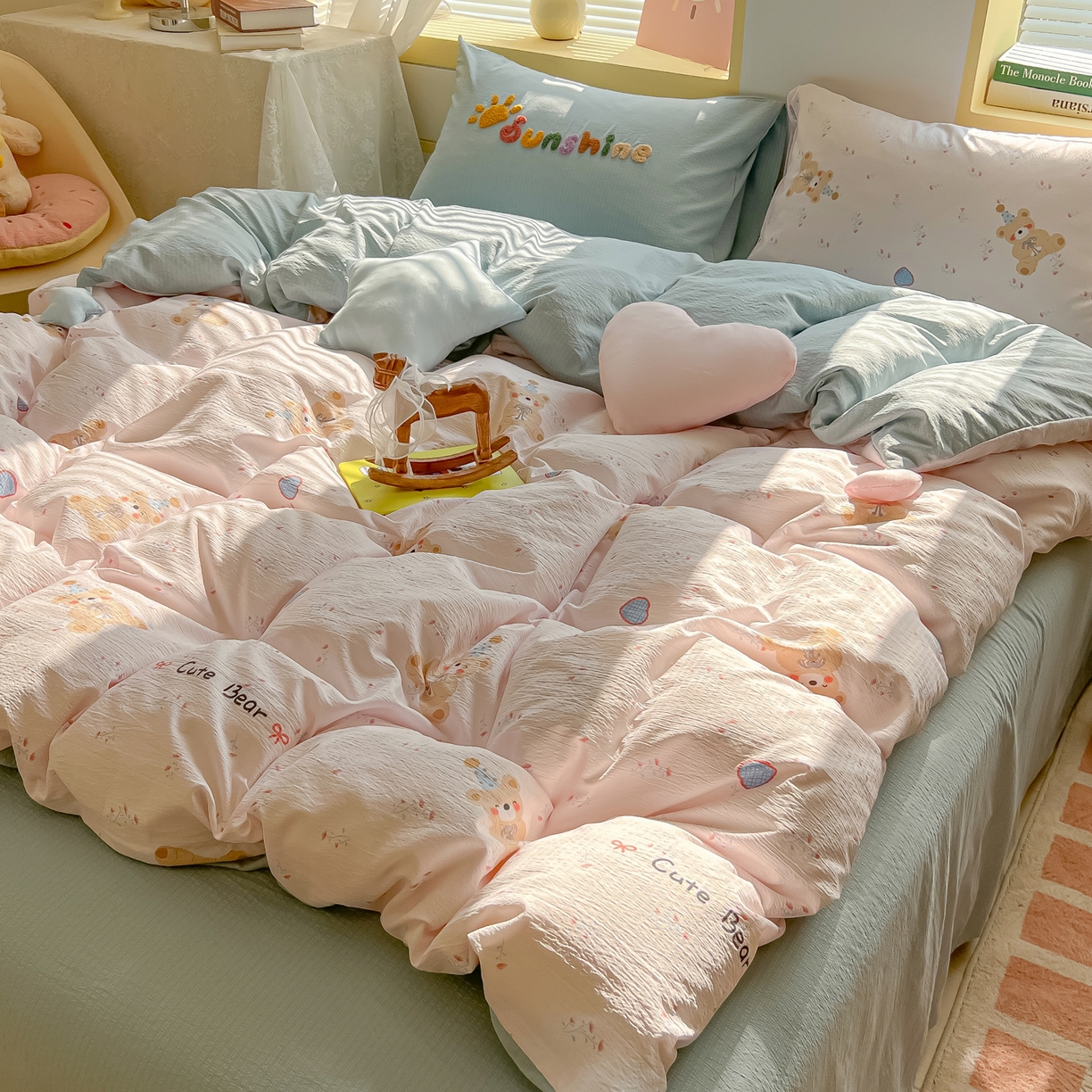 91家纺网 家纺一手货源 找家纺 子钦家纺 2026春夏新款提花泡芙棉可爱小清新手工爱心小星星系列床单床笠四件套-流星花园 流星花园-生日熊