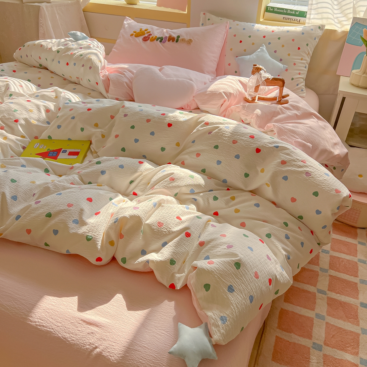 91家纺网 家纺一手货源 找家纺 子钦家纺 2026春夏新款提花泡芙棉可爱小清新手工爱心小星星系列床单床笠四件套-流星花园 流星花园-七彩爱心