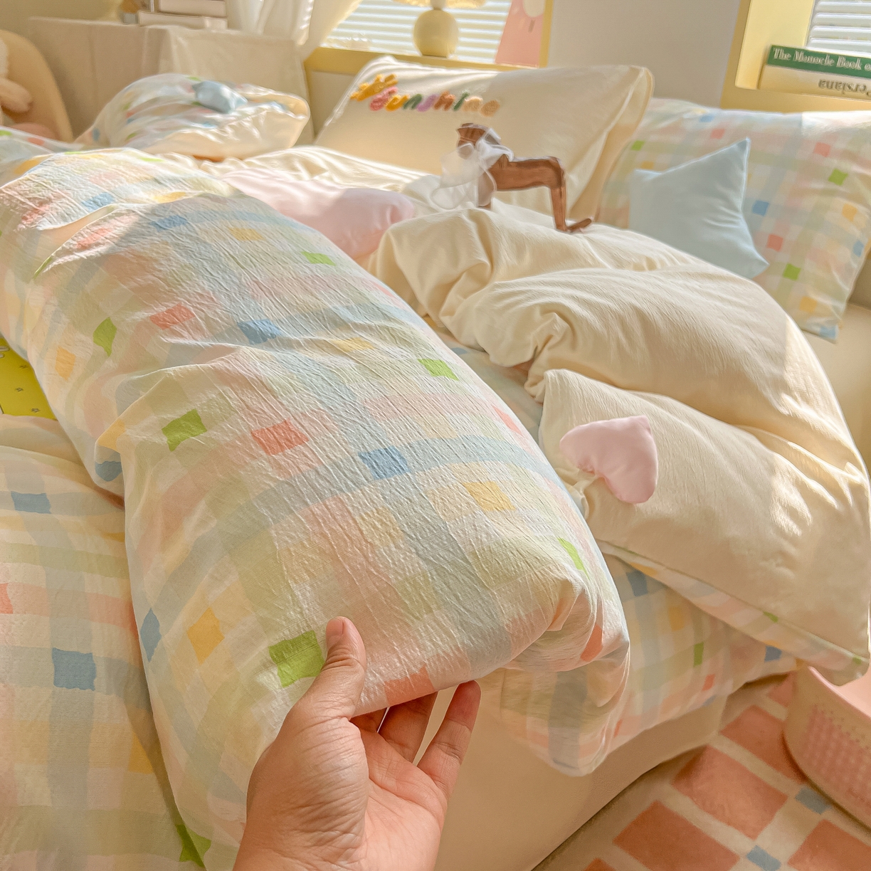 91家纺网 家纺一手货源 找家纺 子钦家纺 2026春夏新款提花泡芙棉可爱小清新手工爱心小星星系列床单床笠四件套-流星花园 流星花园-七彩格