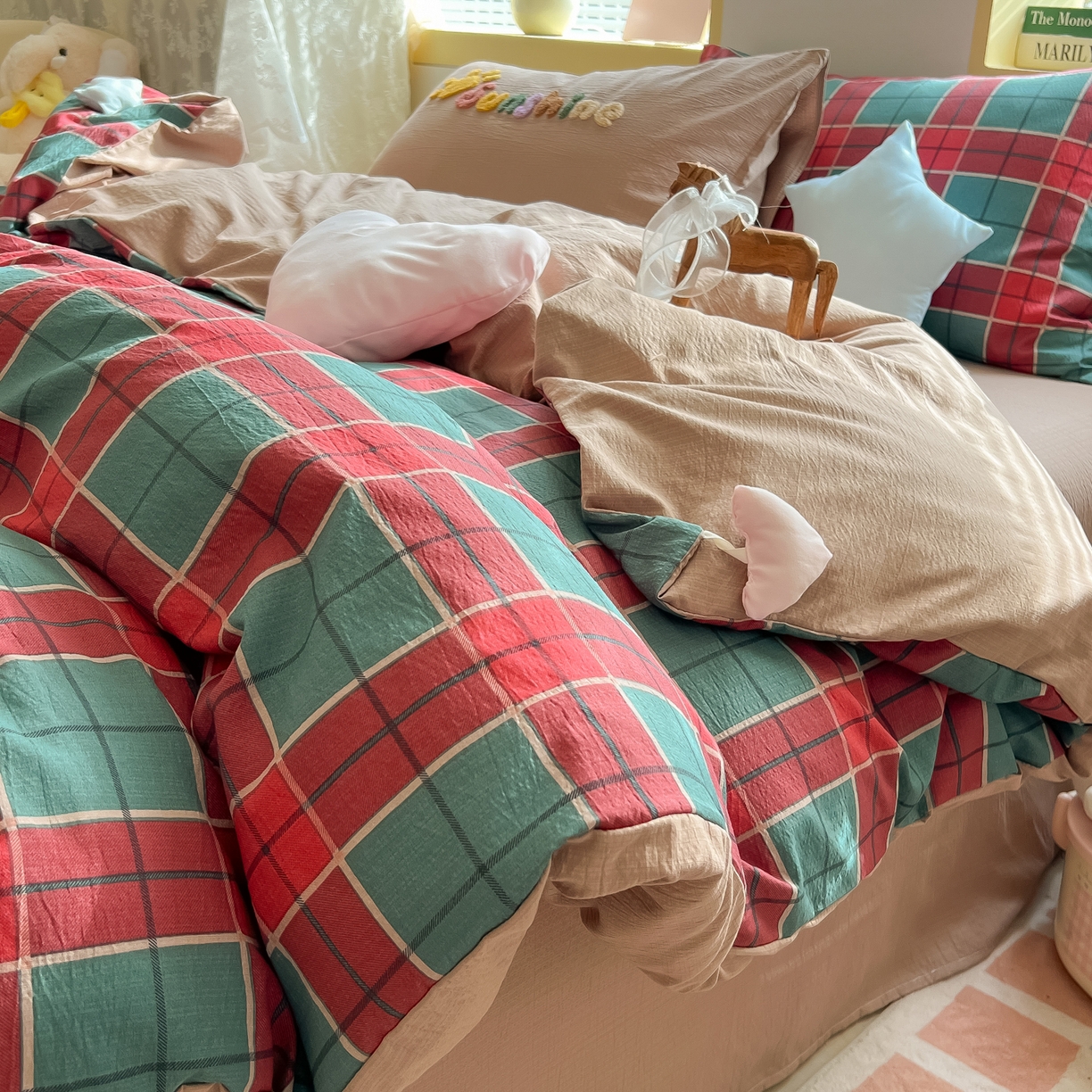 91家纺网 家纺一手货源 找家纺 子钦家纺 2026春夏新款提花泡芙棉可爱小清新手工爱心小星星系列床单床笠四件套-流星花园 流星花园-苏格兰格