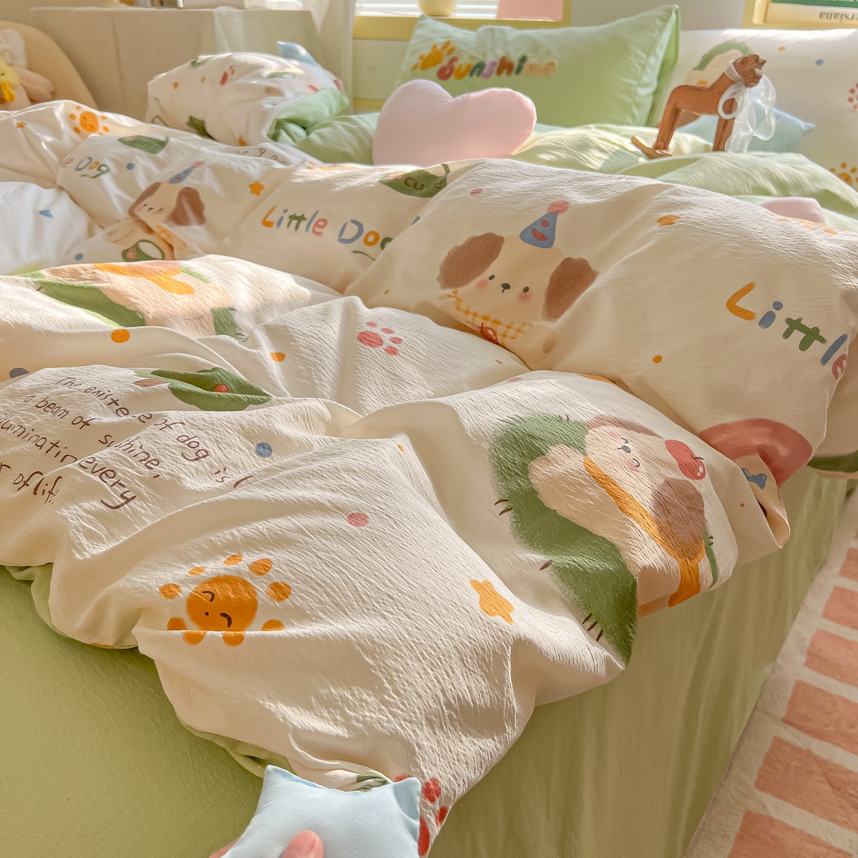 91家纺网 家纺一手货源 找家纺 子钦家纺 2026春夏新款提花泡芙棉可爱小清新手工爱心小星星系列床单床笠四件套-流星花园 流行花园-趴趴狗