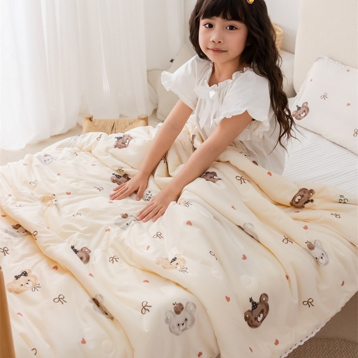 91家纺网 家纺一手货源 找家纺 2026新款A类针织棉被芯夏凉被春秋被冬被儿童学生成人冬被加厚被子大豆被四季款—儿童图 熊熊宝贝