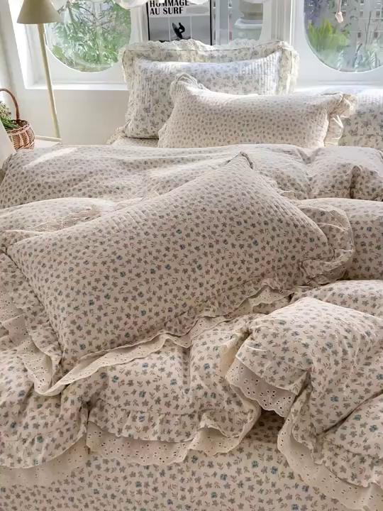 91家纺网 家纺一手货源 找家纺  梦莱斯 2026新款小清新可爱风纯棉花边床盖四件套 蓝调花信