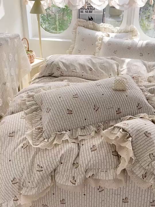 91家纺网 家纺一手货源 找家纺  梦莱斯 2026新款小清新可爱风纯棉花边床盖四件套 甜心小马