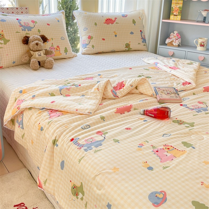 91家纺网 家纺一手货源 找家纺 2026新款A类针织棉被芯夏凉被春秋被冬被儿童学生成人冬被加厚被子大豆被—影棚图 格子恐龙