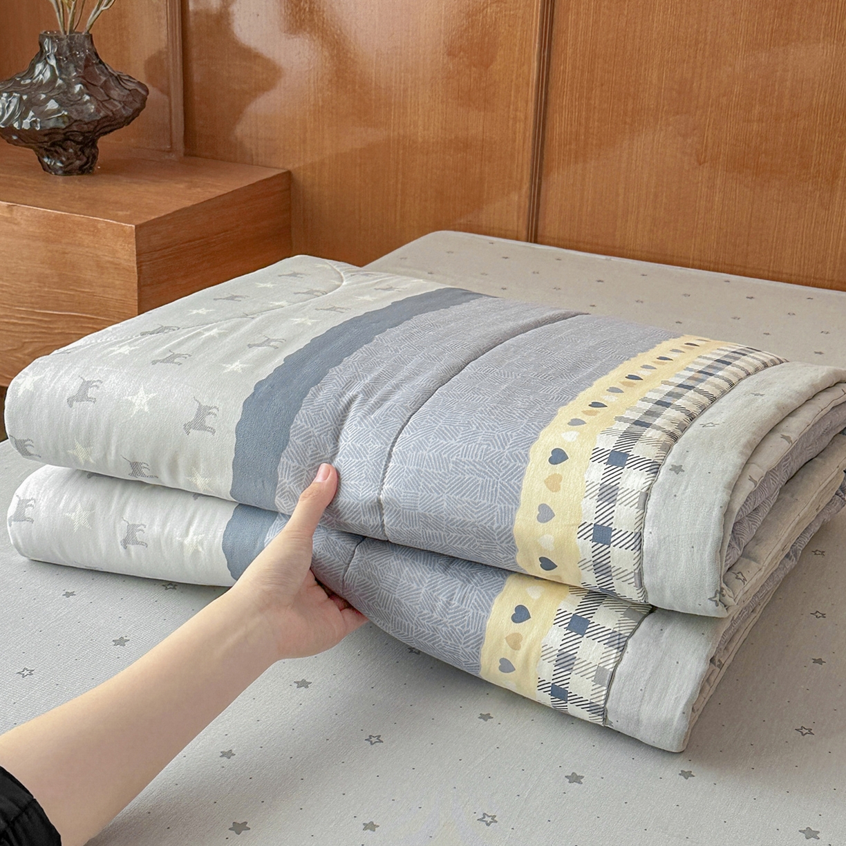 91家纺网 家纺一手货源 找家纺 尊妙被业 2026新款里外全棉100%新疆棉花夏被被子被芯-简约风 蓝星语