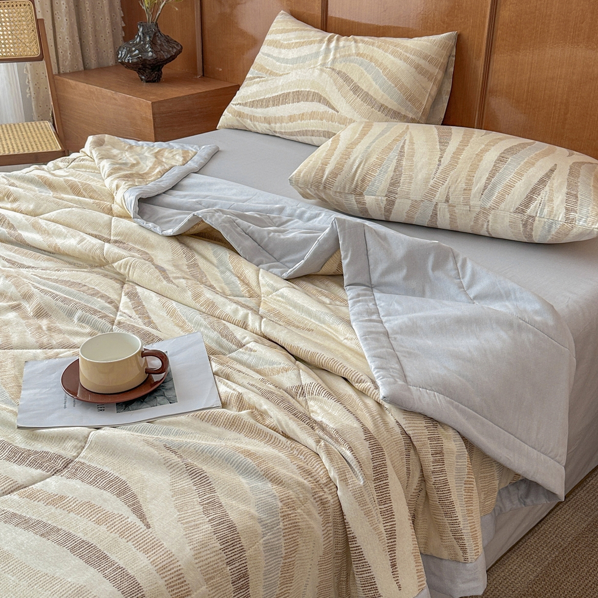 91家纺网 家纺一手货源 找家纺 尊妙被业 2026新款里外全棉100%新疆棉花夏被被子被芯-简约风 浪织纹