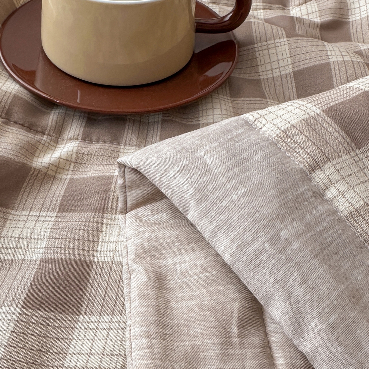 91家纺网 家纺一手货源 找家纺 尊妙被业 2026新款里外全棉100%新疆棉花夏被被子被芯-简约风 格瑞-咖