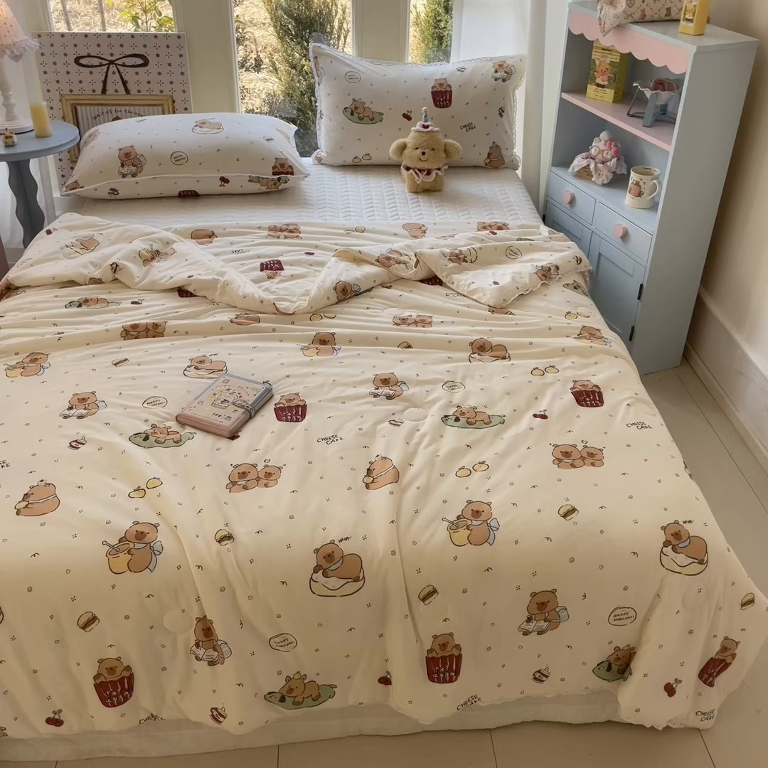 91家纺网 家纺一手货源 找家纺 2026新款A类针织棉被芯夏凉被春秋被冬被儿童学生成人冬被加厚被子大豆被—影棚图 卡皮巴拉