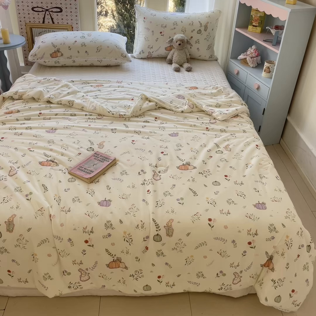 91家纺网 家纺一手货源 找家纺 2026新款A类针织棉被芯夏凉被春秋被冬被儿童学生成人冬被加厚被子大豆被—影棚图 南瓜小兔