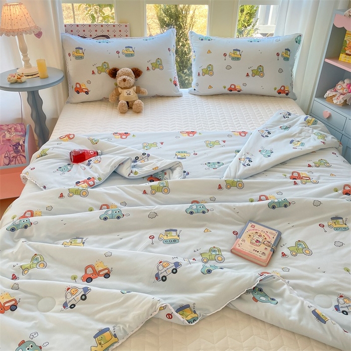 91家纺网 家纺一手货源 找家纺 2026新款A类针织棉被芯夏凉被春秋被冬被儿童学生成人冬被加厚被子大豆被—影棚图 汽车总动员