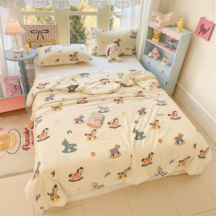 91家纺网 家纺一手货源 找家纺 2026新款A类针织棉被芯夏凉被春秋被冬被儿童学生成人冬被加厚被子大豆被—影棚图 小木马