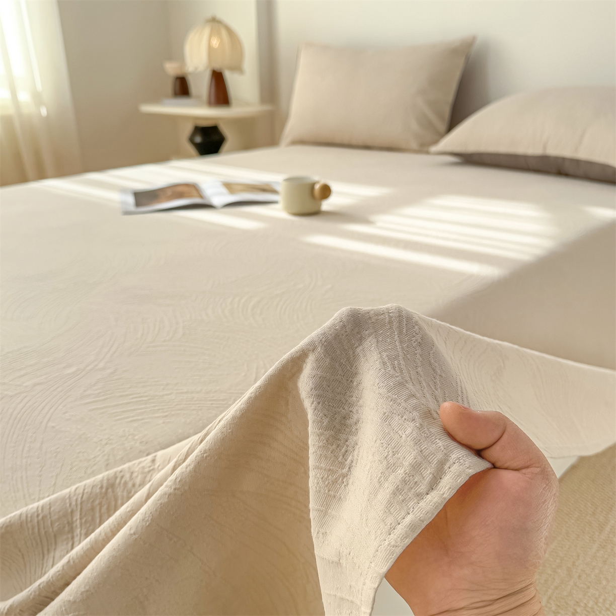 91家纺网 家纺一手货源 找家纺 女子家纺 2026新款全棉厚织三层水洗色织提花床单 柔丝漫语-可可奶咖