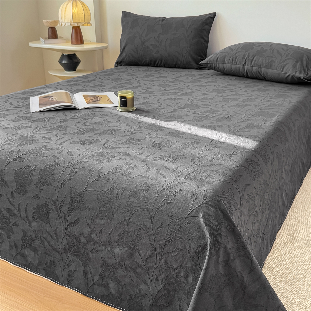 91家纺网 家纺一手货源 找家纺 女子家纺 2026新款全棉厚织三层水洗色织提花床单 芳菲-素墨