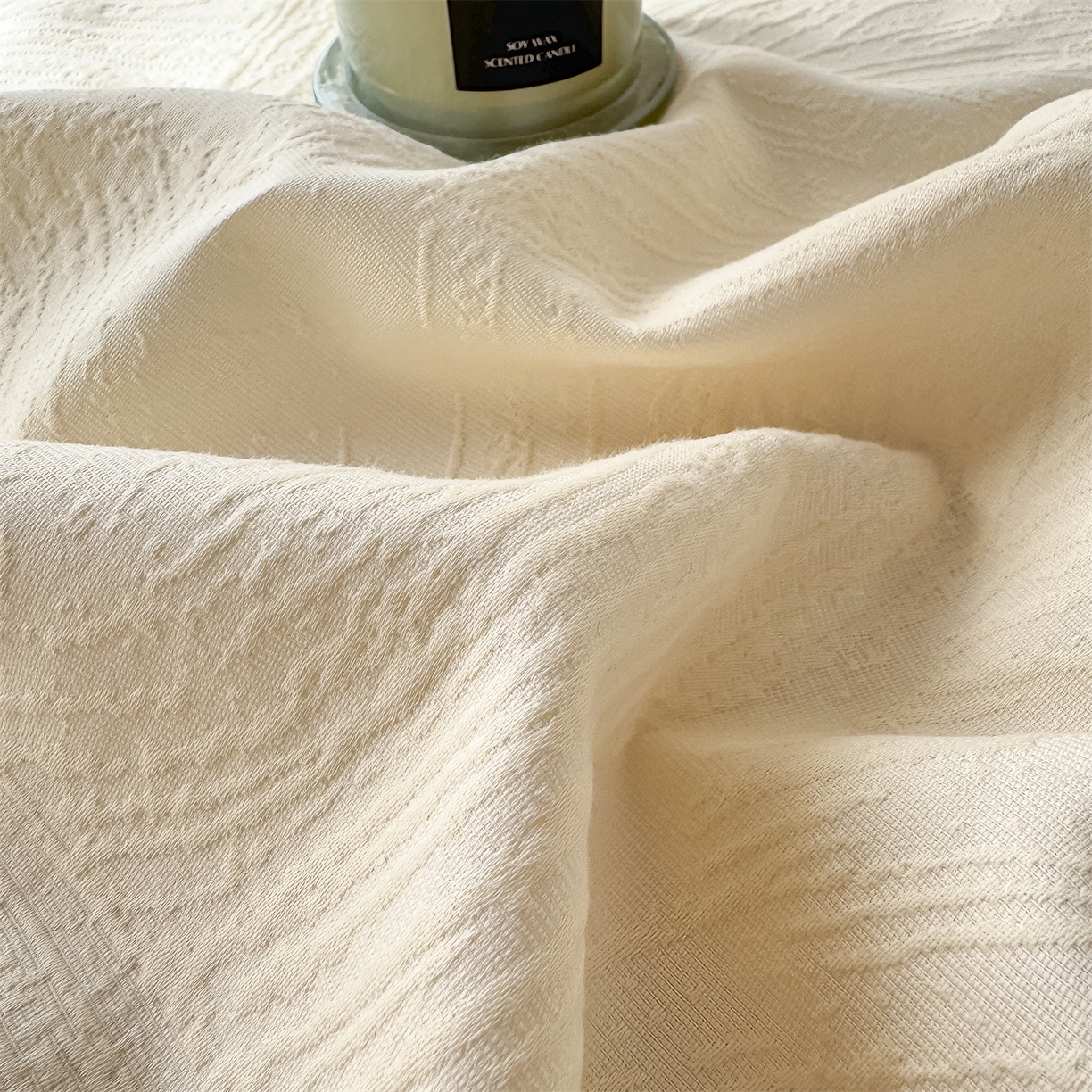 91家纺网 家纺一手货源 找家纺 女子家纺 2026新款全棉厚织三层水洗色织提花床单 柔丝漫语-杏仁奶霜