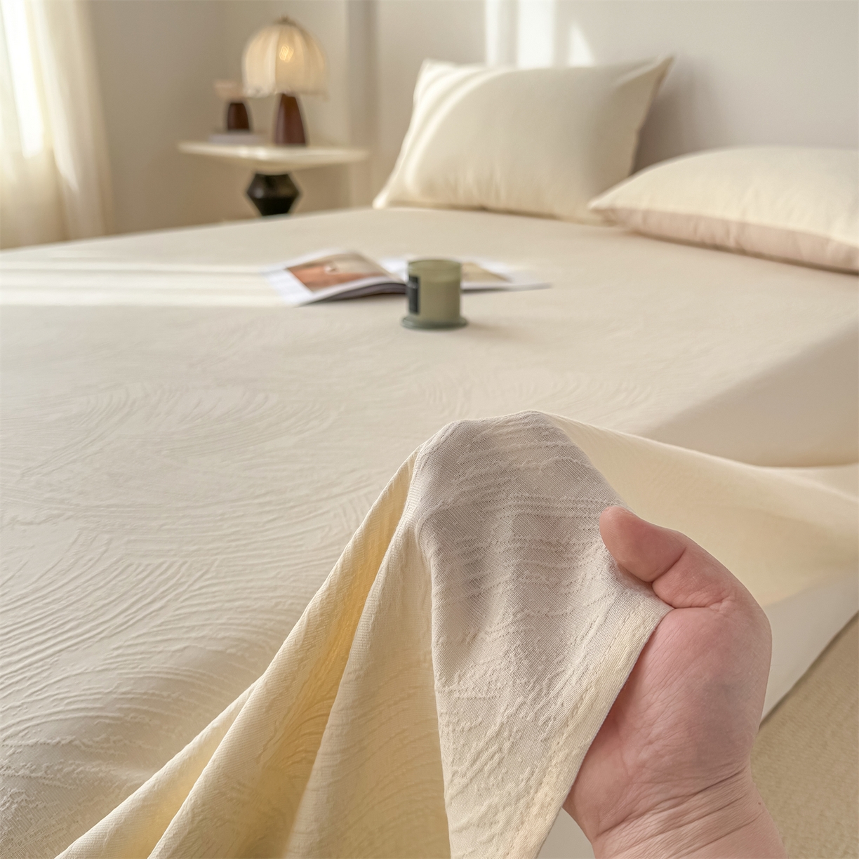 91家纺网 家纺一手货源 找家纺 女子家纺 2026新款全棉厚织三层水洗色织提花床单 柔丝漫语-杏仁奶霜