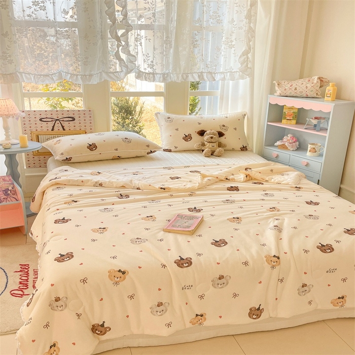 91家纺网 家纺一手货源 找家纺 2026新款A类针织棉被芯夏凉被春秋被冬被儿童学生成人冬被加厚被子大豆被—影棚图 熊熊宝贝