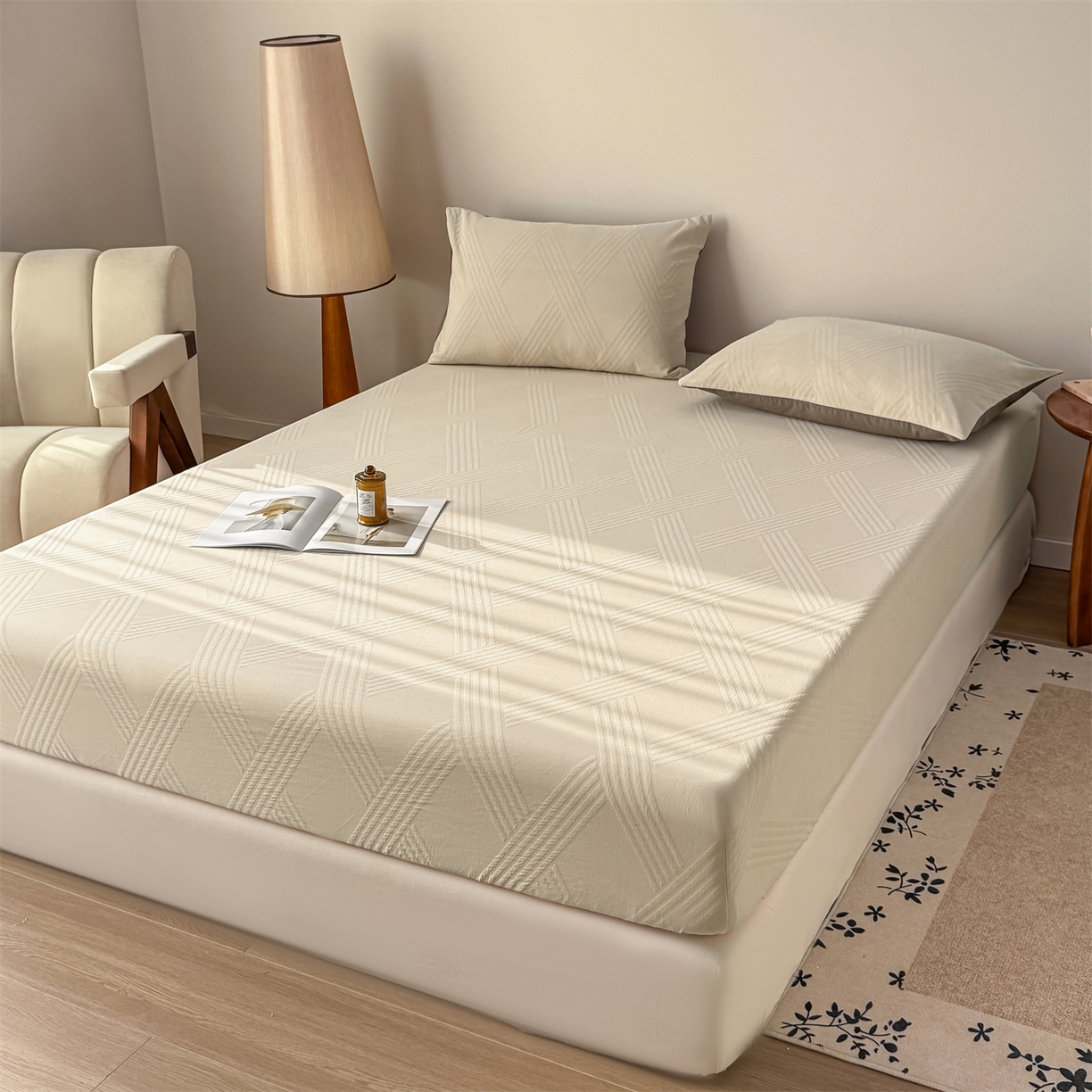 91家纺网 家纺一手货源 找家纺 女子家纺 2026新款全棉厚织三层水洗色织提花床笠 维希-可可奶咖