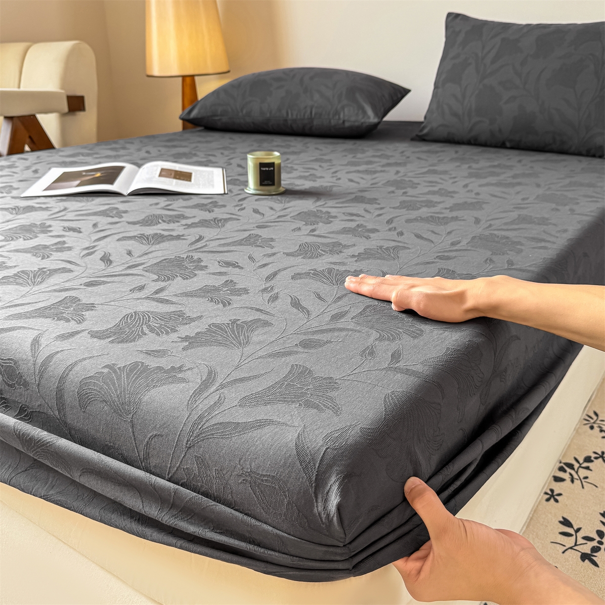 91家纺网 家纺一手货源 找家纺 女子家纺 2026新款全棉厚织三层水洗色织提花床笠 芳菲-素墨