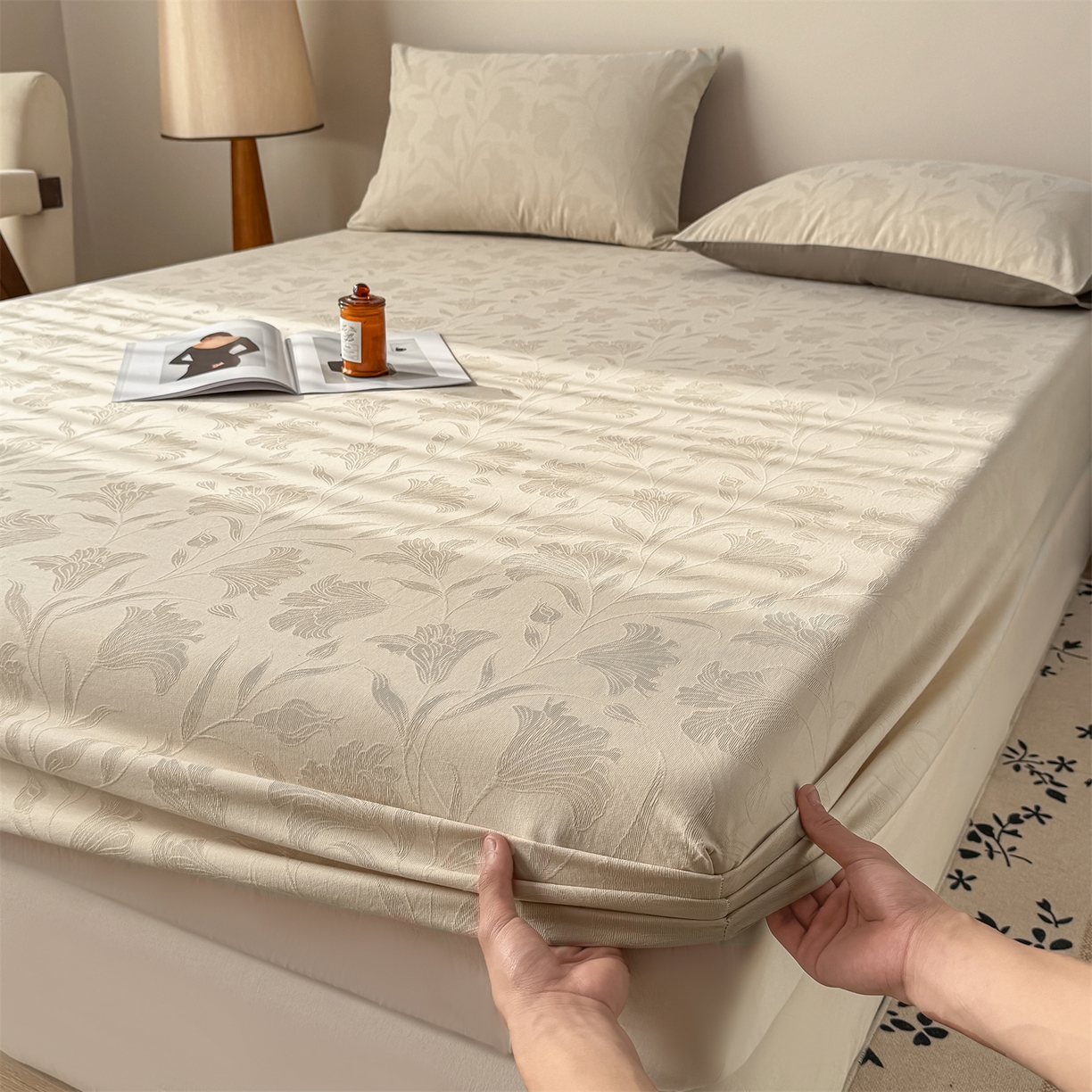 91家纺网 家纺一手货源 找家纺 女子家纺 2026新款全棉厚织三层水洗色织提花床笠 芳菲-可可奶咖