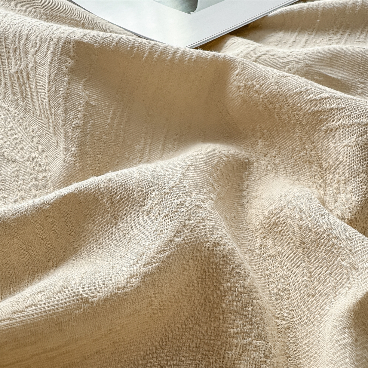 91家纺网 家纺一手货源 找家纺 女子家纺 2026新款全棉厚织三层水洗色织提花床笠 柔丝漫语-可可奶咖