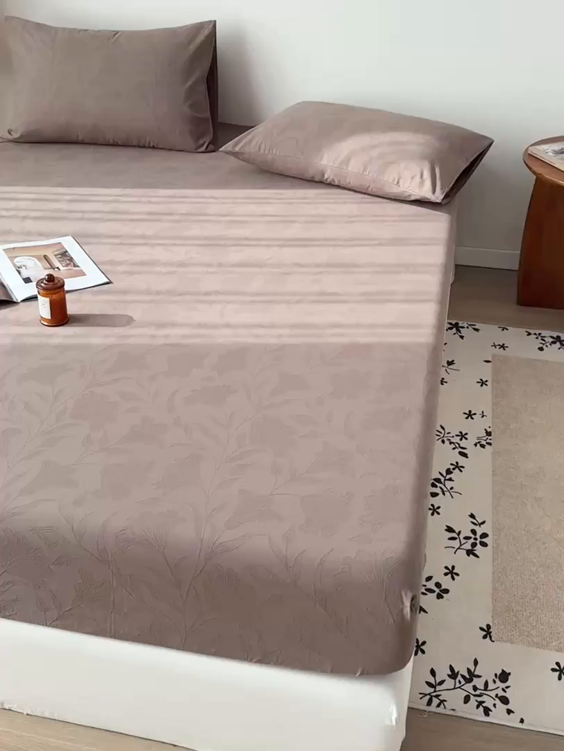 91家纺网 家纺一手货源 找家纺 女子家纺 2026新款全棉厚织三层水洗色织提花床笠 芳菲-摩卡