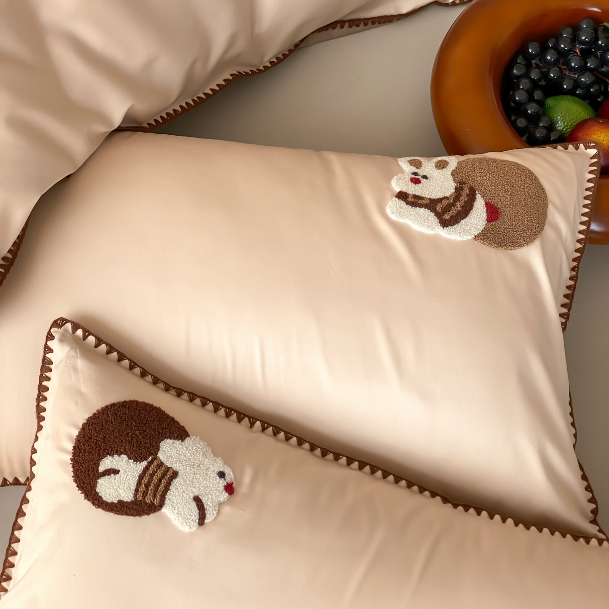 91家纺网 家纺一手货源 找家纺 FORTWO家纺原创设计（FOR TWO家纺） 2026新款50长绒棉纯棉双针毛巾绣四件套 （券前）基础价不低于小号268元，中号348元，大号388元 床笠加10元 大耳兔