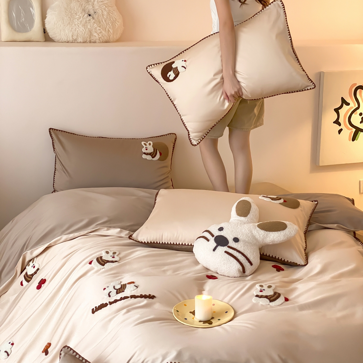 91家纺网 家纺一手货源 找家纺 FORTWO家纺原创设计（FOR TWO家纺） 2026新款50长绒棉纯棉双针毛巾绣四件套 （券前）基础价不低于小号268元，中号348元，大号388元 床笠加10元 大耳兔