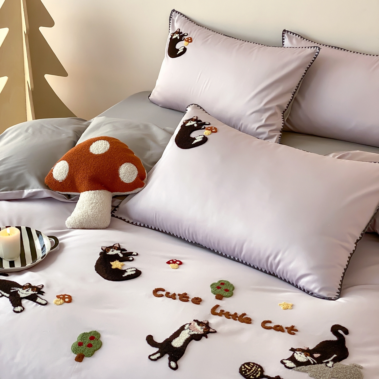 91家纺网 家纺一手货源 找家纺 FORTWO家纺原创设计（FOR TWO家纺） 2026新款50长绒棉纯棉双针毛巾绣四件套 （券前）基础价不低于小号268元，中号348元，大号388元 床笠加10元 顽皮猫