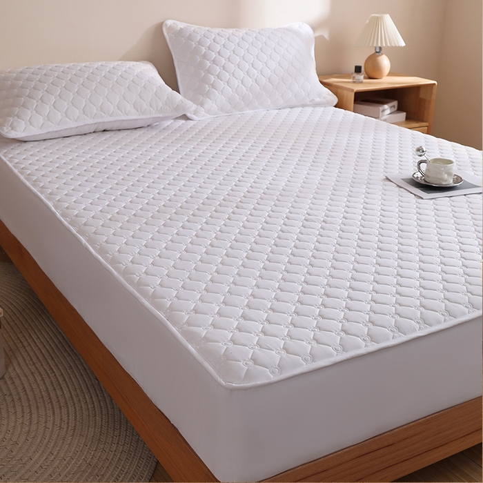 91家纺网 家纺一手货源 找家纺 宇淳国际 2026爱心款防水夹棉床笠 白色