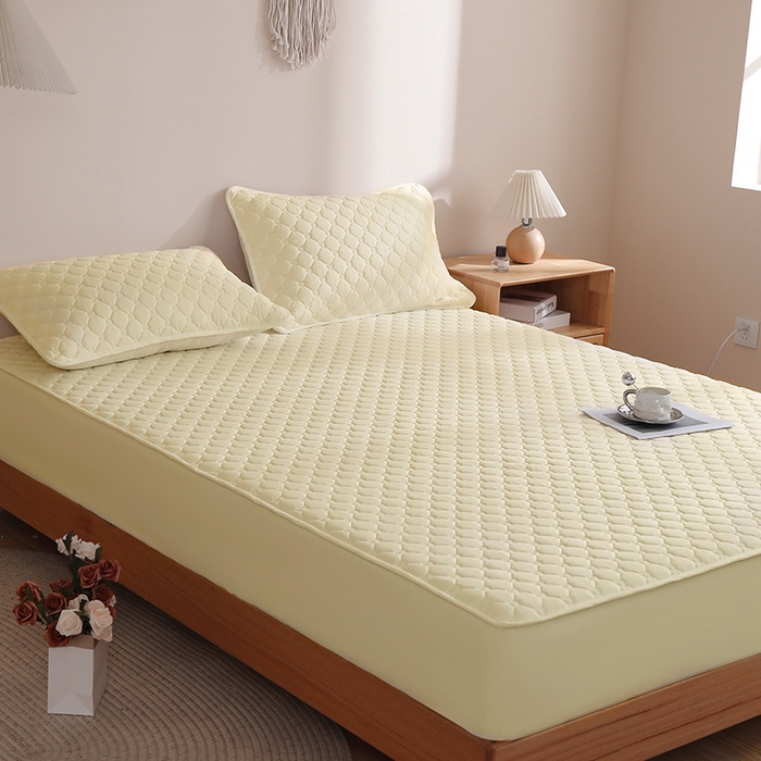 91家纺网 家纺一手货源 找家纺 宇淳国际 2026爱心款防水夹棉床笠 奶黄