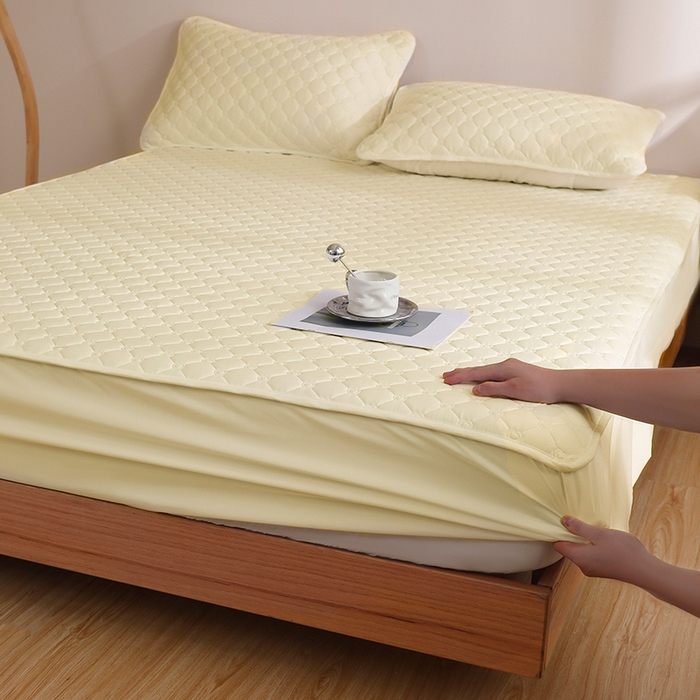 91家纺网 家纺一手货源 找家纺 宇淳国际 2026爱心款防水夹棉床笠 奶黄