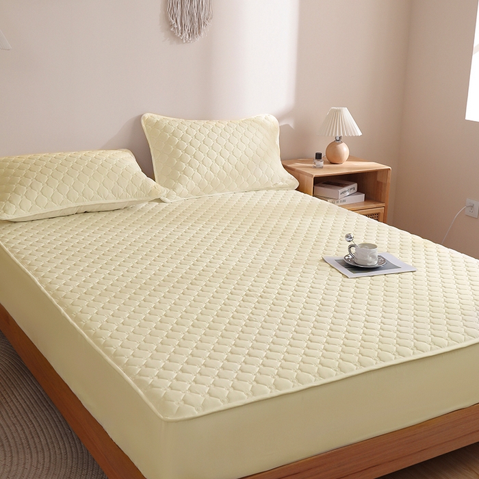 91家纺网 家纺一手货源 找家纺 宇淳国际 2026爱心款防水夹棉床笠 奶黄