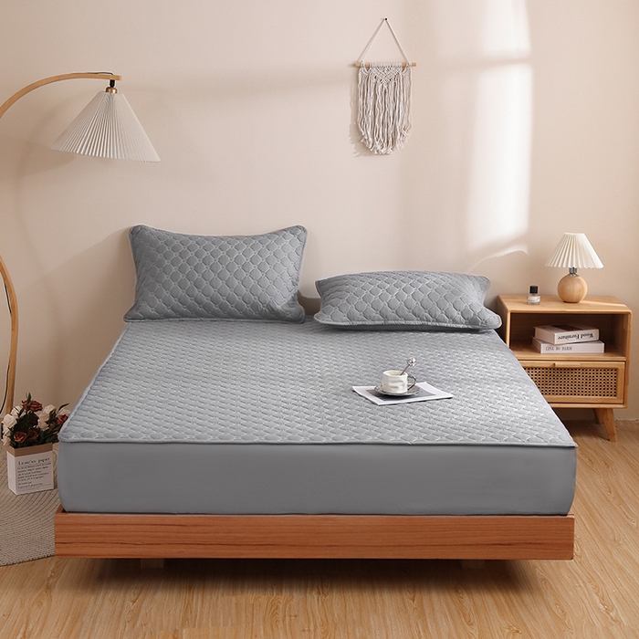 91家纺网 家纺一手货源 找家纺 宇淳国际 2026爱心款防水夹棉床笠 浅灰