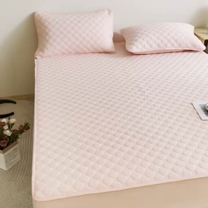 91家纺网 家纺一手货源 找家纺 宇淳国际 2026爱心款防水夹棉床笠 玉色