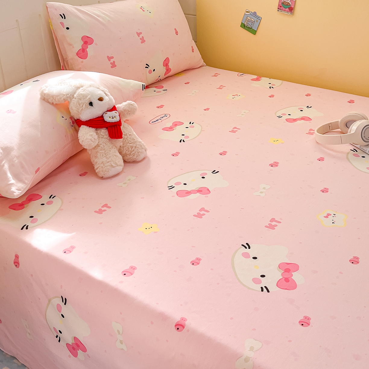 91家纺网 家纺一手货源 找家纺 瑞莱 2026新款纯棉全棉单品印花卡通床单枕套系列 蝴蝶结猫咪