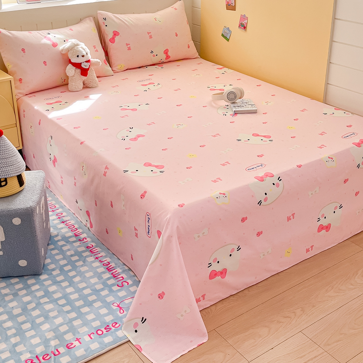 91家纺网 家纺一手货源 找家纺 瑞莱 2026新款纯棉全棉单品印花卡通床单枕套系列 蝴蝶结猫咪