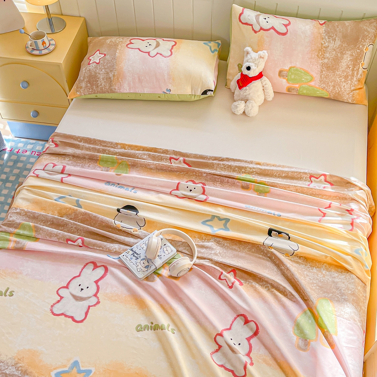 91家纺网 家纺一手货源 找家纺 瑞莱 2026新款纯棉全棉单品印花卡通床单枕套系列 呆萌企鹅