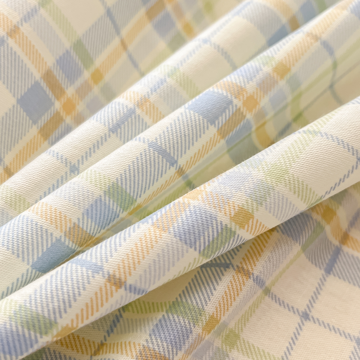 91家纺网 家纺一手货源 找家纺 瑞莱 2026新款纯棉全棉单品印花卡通床单枕套系列 五线格