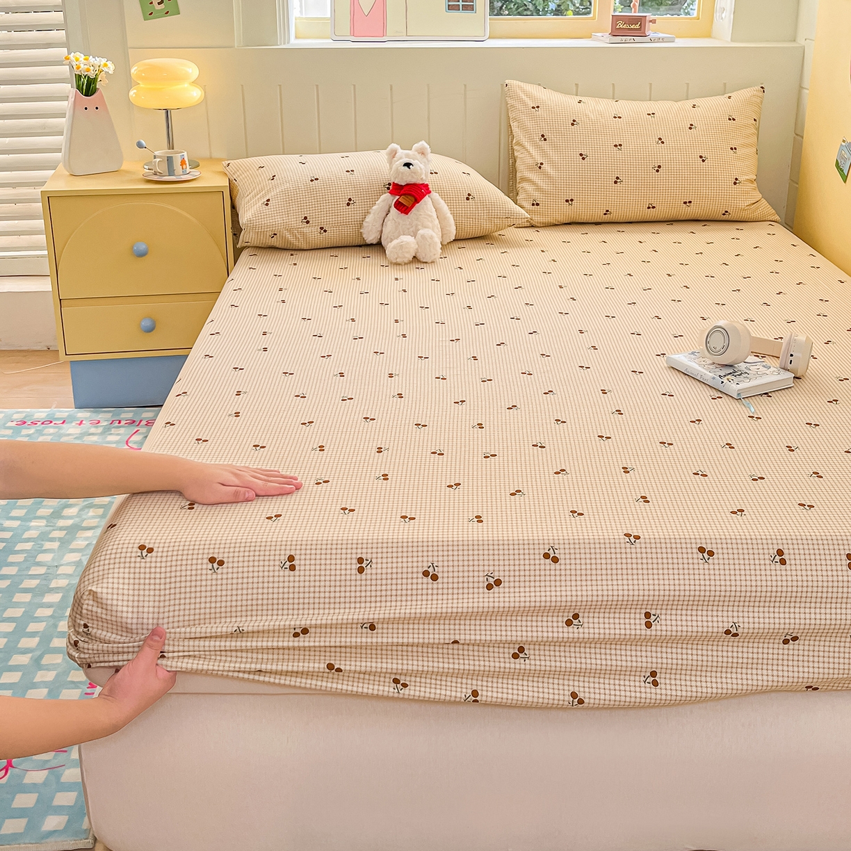 91家纺网 家纺一手货源 找家纺 瑞莱 2026新款纯棉全棉单品印花卡通床笠枕套系列 樱桃点点