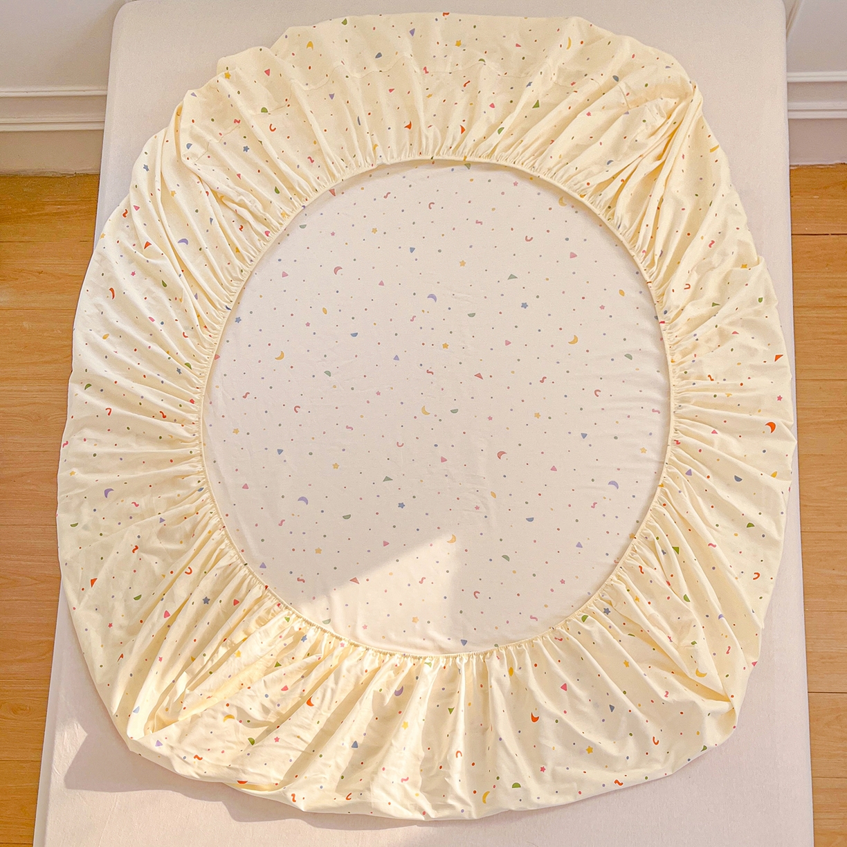 91家纺网 家纺一手货源 找家纺 瑞莱 2026新款纯棉全棉单品印花卡通床笠枕套系列 繁星点点