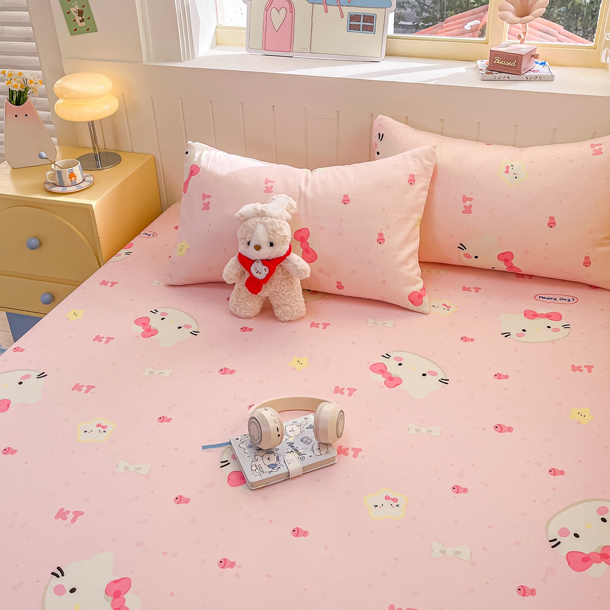 91家纺网 家纺一手货源 找家纺 瑞莱 2026新款纯棉全棉单品印花卡通床笠枕套系列 蝴蝶结猫咪