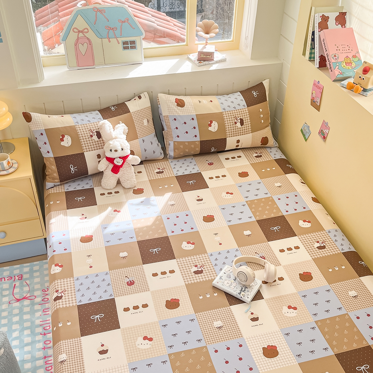 91家纺网 家纺一手货源 找家纺 瑞莱 2026新款纯棉全棉单品印花卡通床笠枕套系列 樱桃猫咪