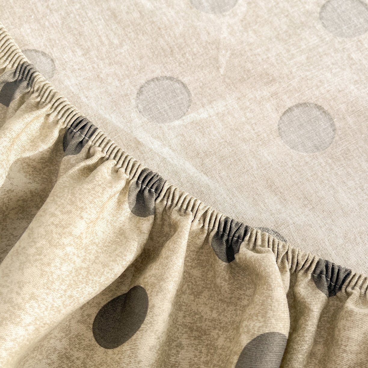 91家纺网 家纺一手货源 找家纺 瑞莱 2026新款纯棉全棉单品印花卡通床笠枕套系列 圆点点