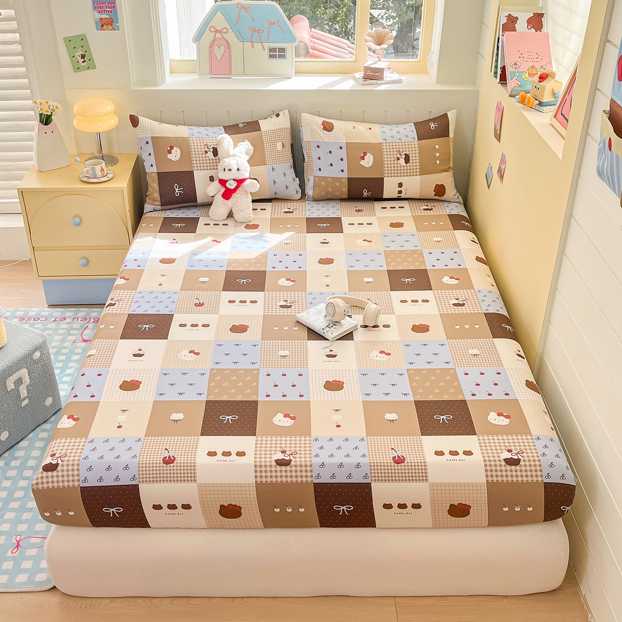 91家纺网 家纺一手货源 找家纺 瑞莱 2026新款纯棉全棉单品印花卡通床笠枕套系列 樱桃猫咪