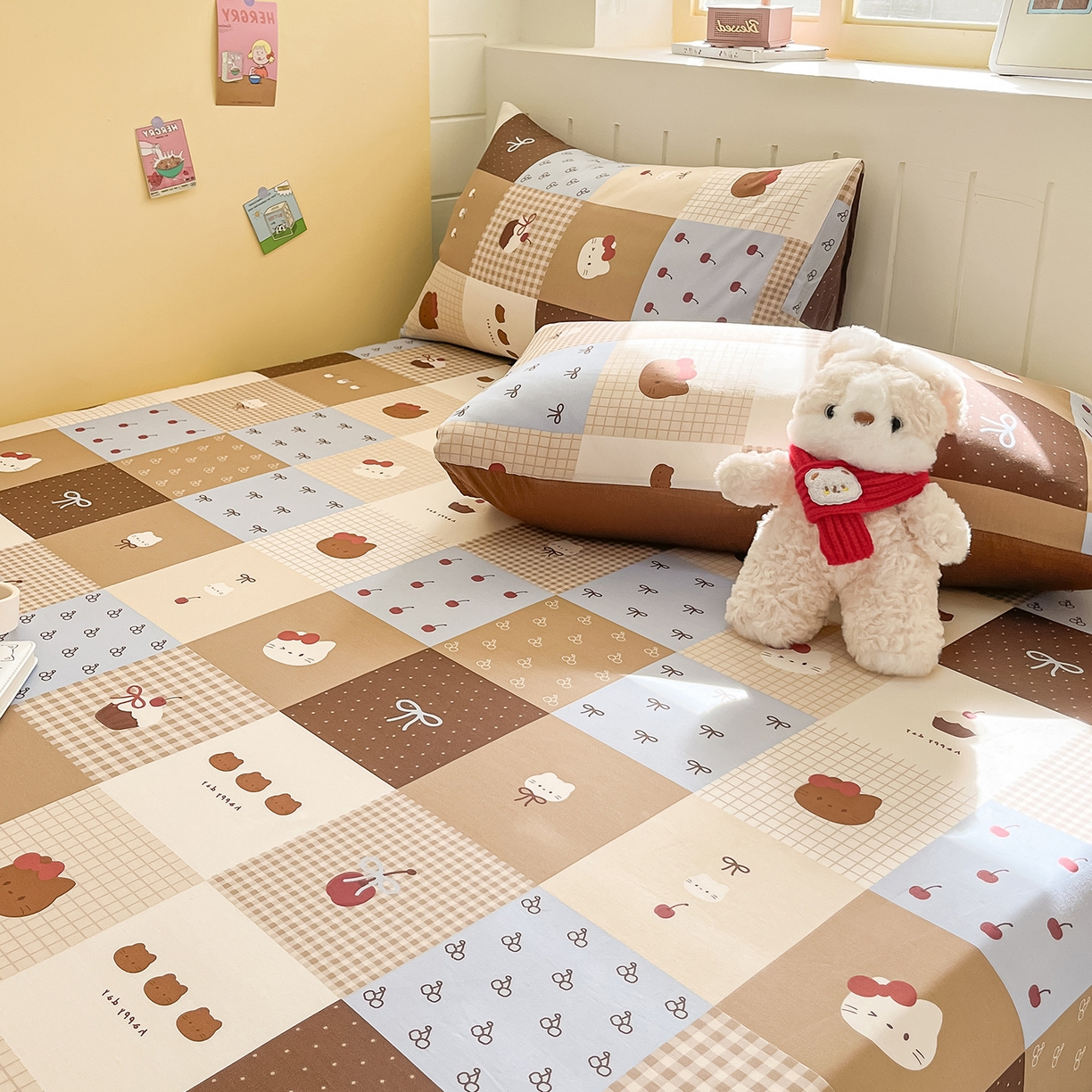 91家纺网 家纺一手货源 找家纺 瑞莱 2026新款纯棉全棉单品印花卡通床笠枕套系列 樱桃猫咪