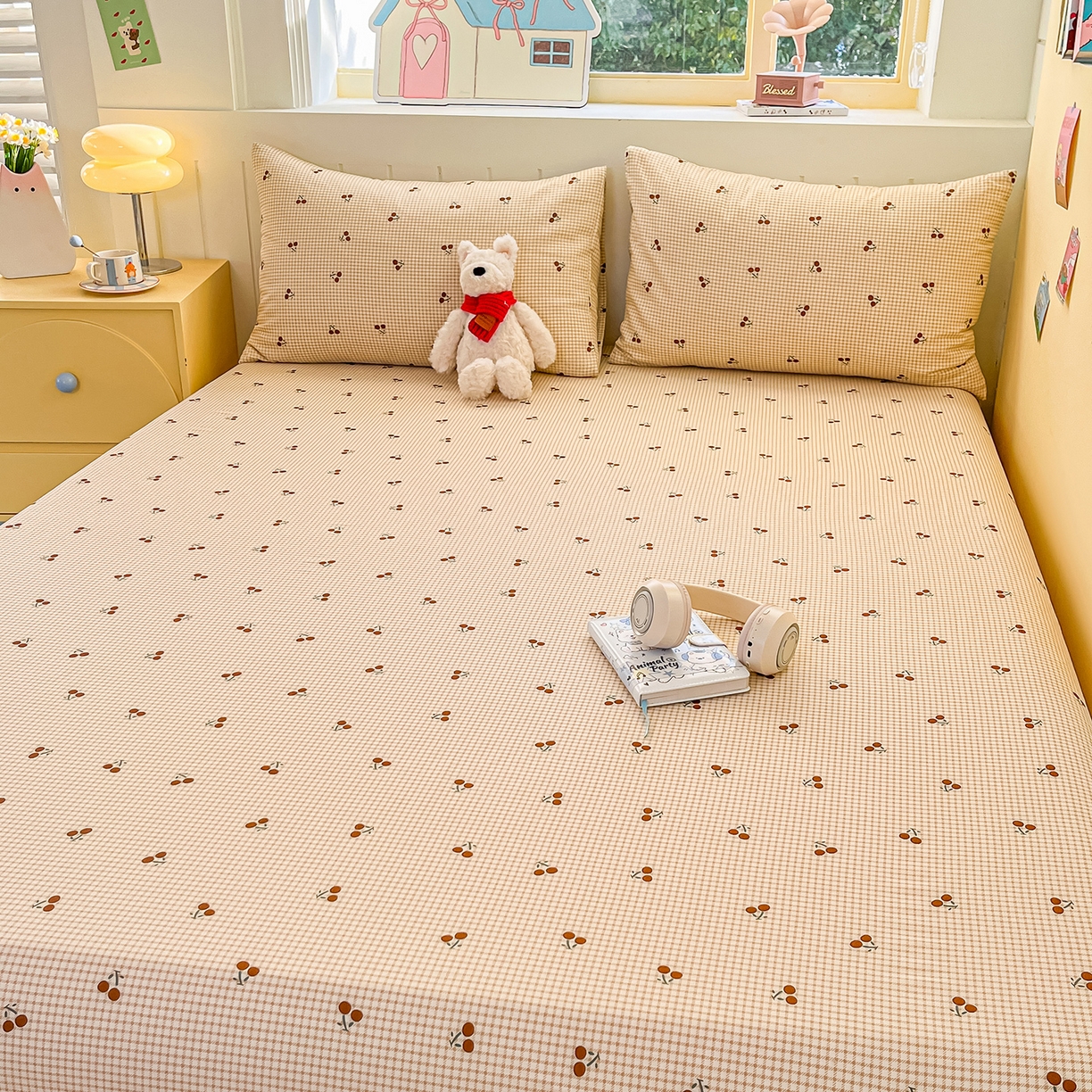 91家纺网 家纺一手货源 找家纺 瑞莱 2026新款纯棉全棉单品印花卡通床笠枕套系列 樱桃点点