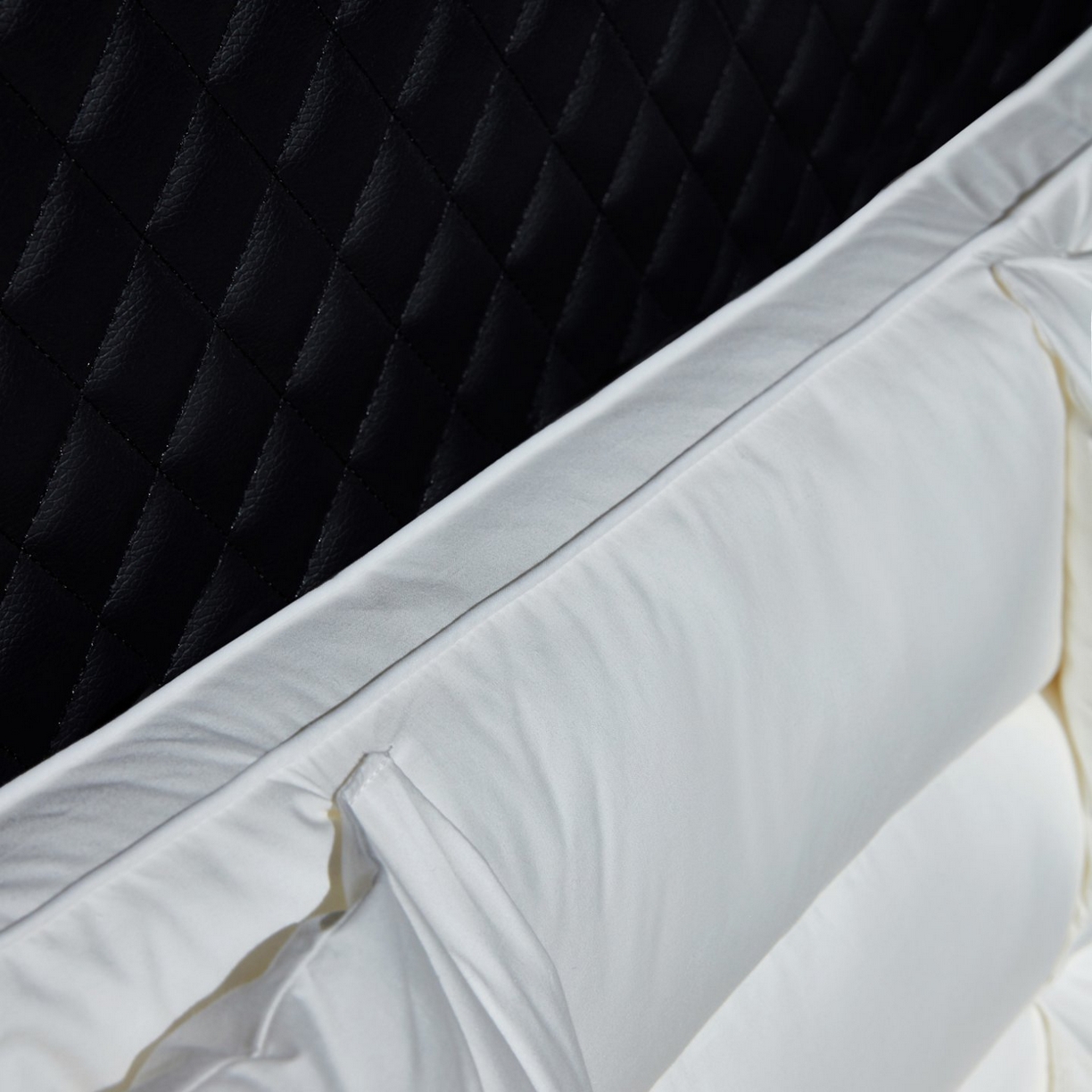 91家纺网 家纺一手货源 找家纺 （总）岚司羽 2026新款全棉U型颈椎枕头枕芯