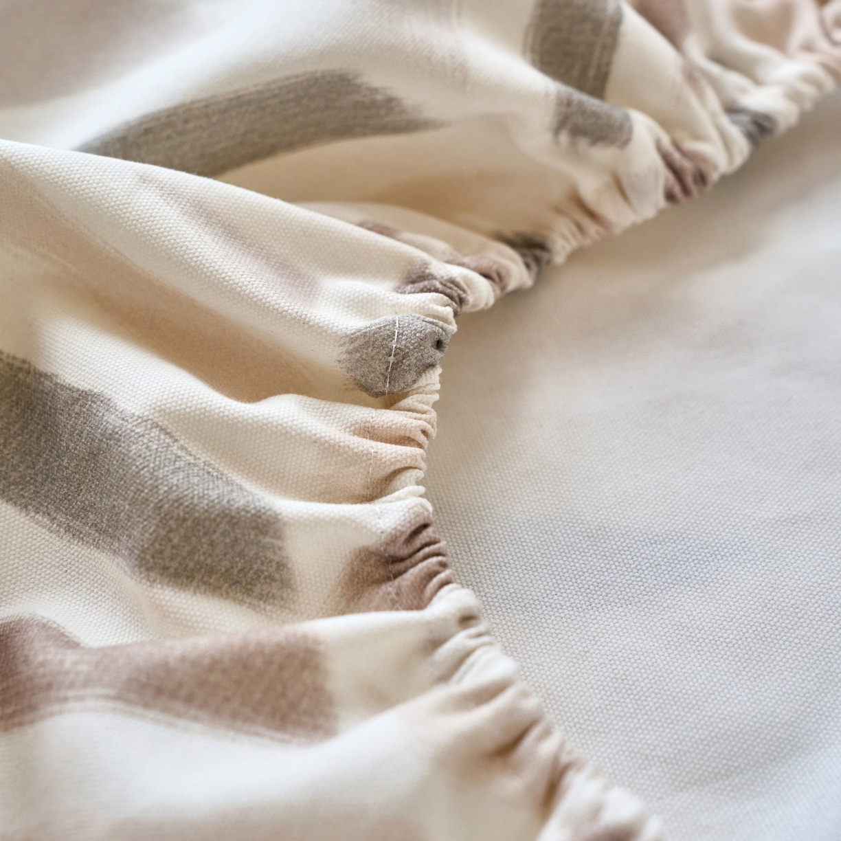 91家纺网 家纺一手货源 找家纺 春皖家纺 2026春夏新品简约款老粗布系列床笠品单床笠 床笠单件 云帆Y