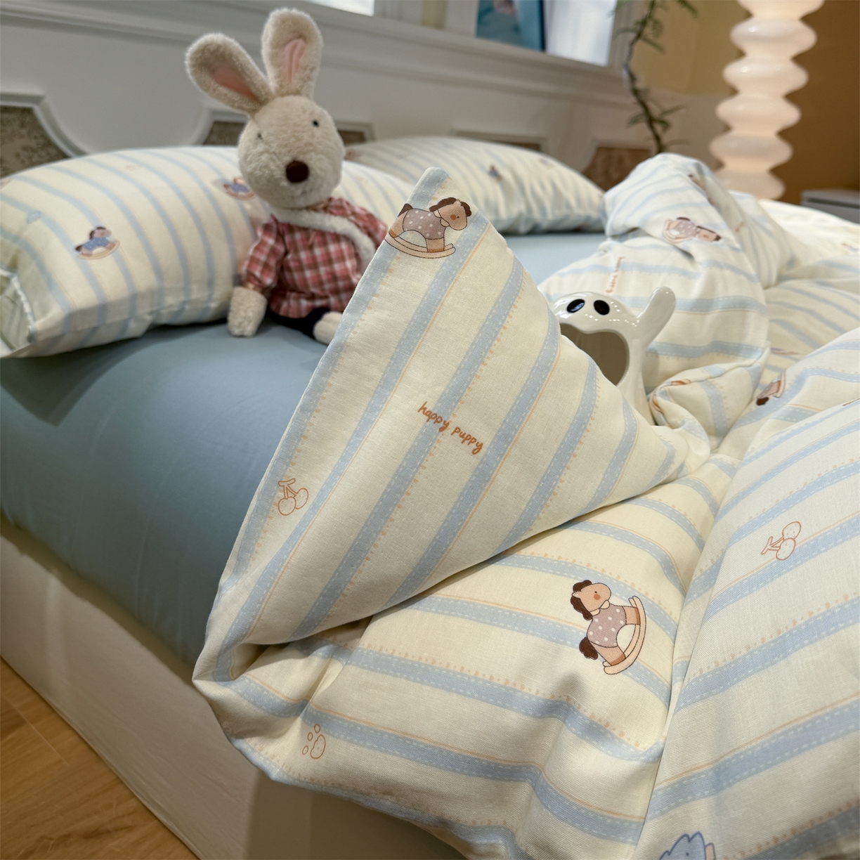 91家纺网 家纺一手货源 找家纺 塞纳 2026新款.全棉有氧双层纱四件套-场景一 晴空海岸线